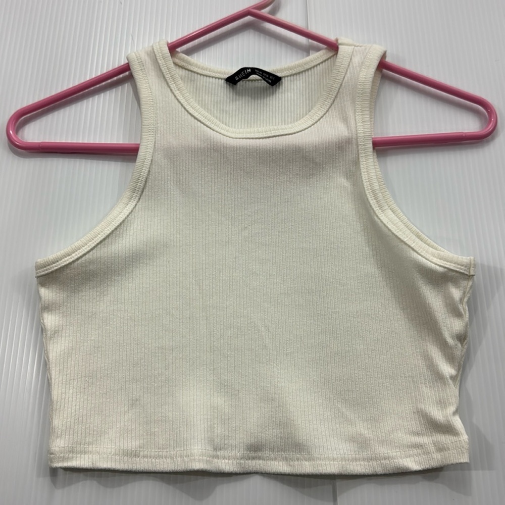 J21. Women’s SHEIN White Ribbed Tank Top (XS)